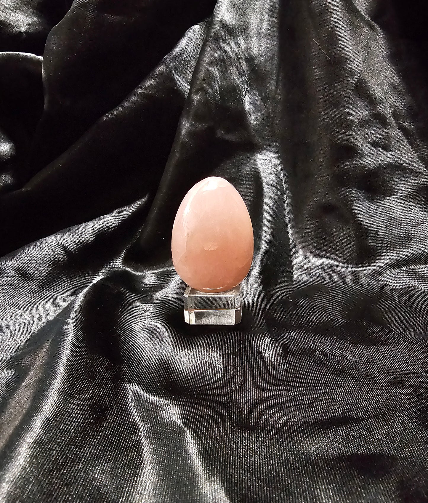 Egg - Rose Quartz