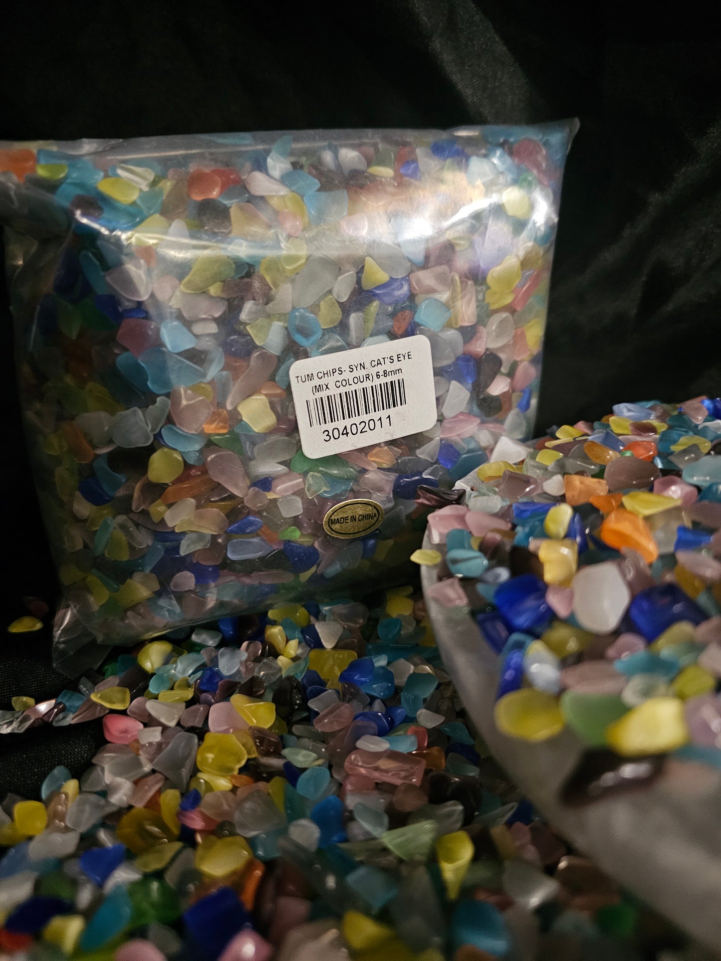 Multi‑Color Synthetic Cat’s Eye Tumble Chips (6–8mm) |