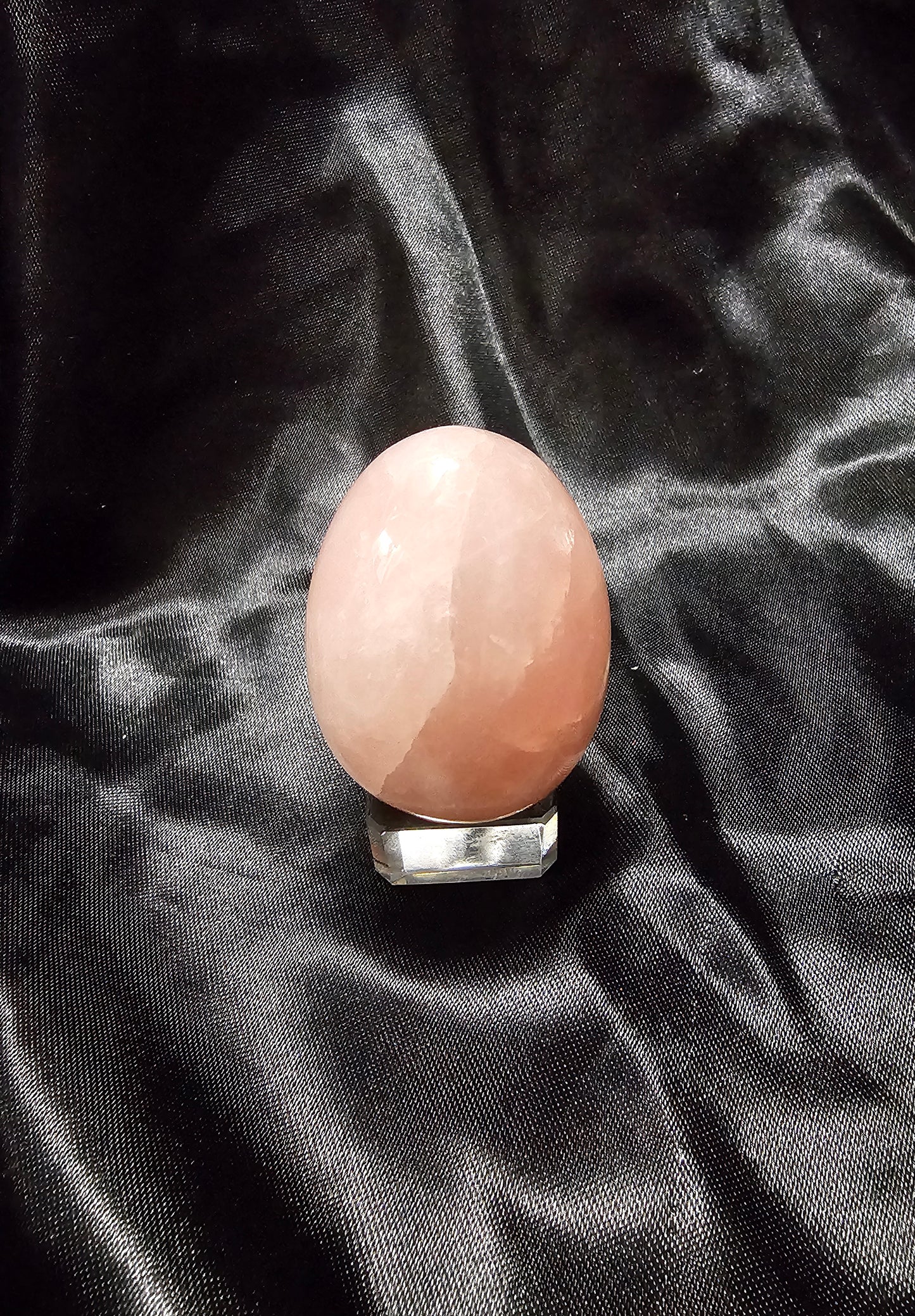 Egg - Rose Quartz