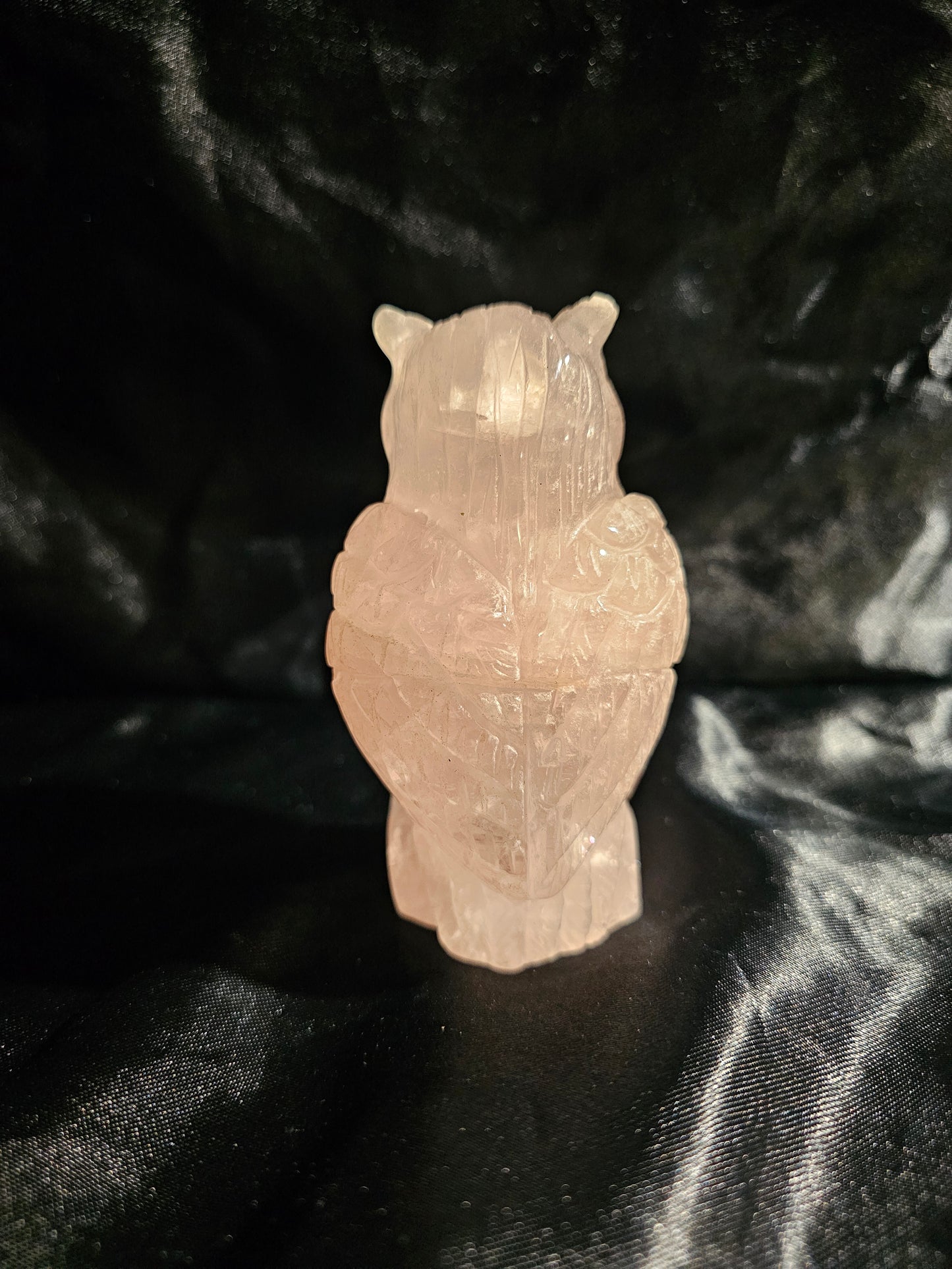 🦉 Rose Quartz Owl