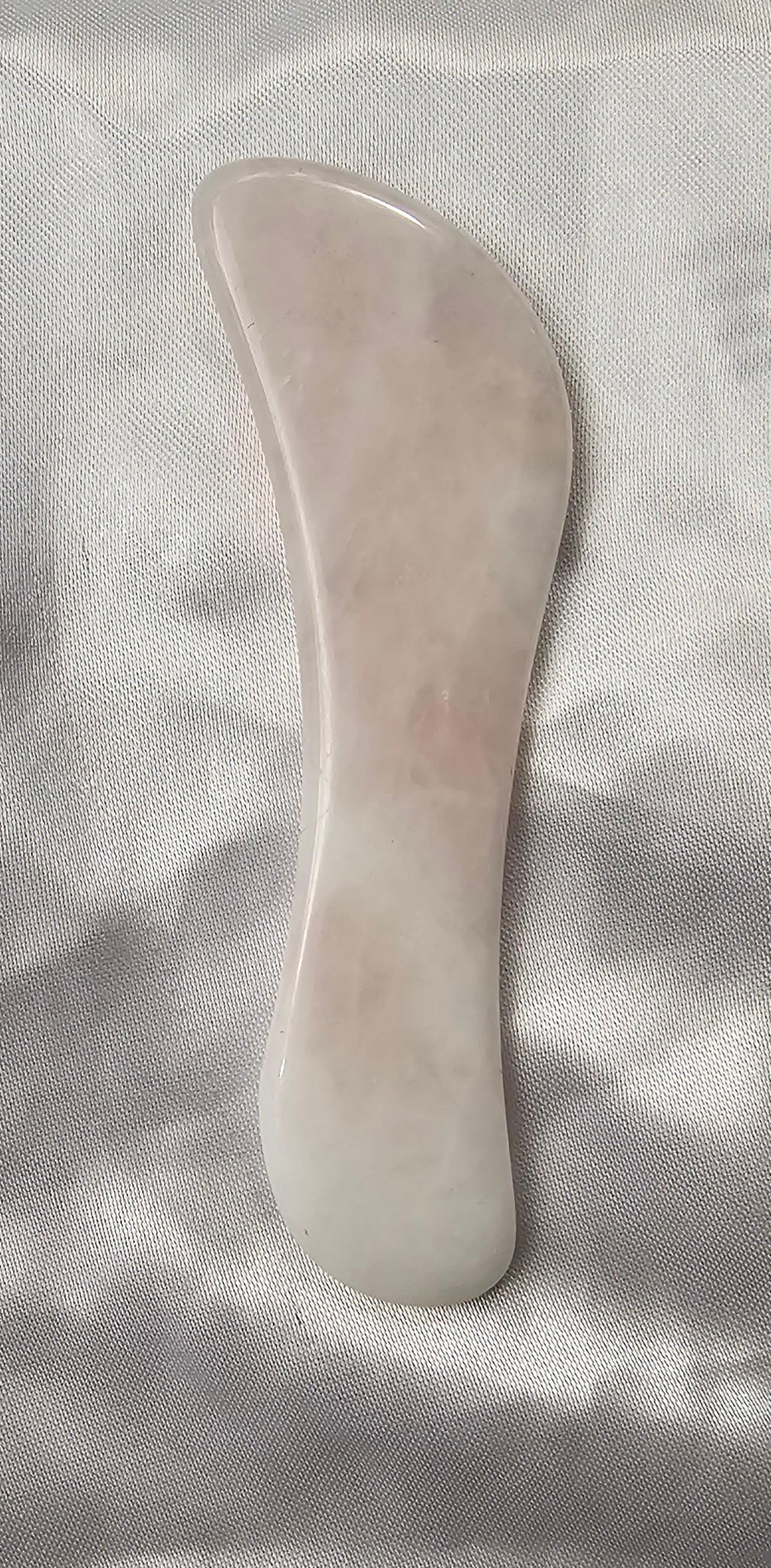 Rose Quartz Gua-sha Massager Aid