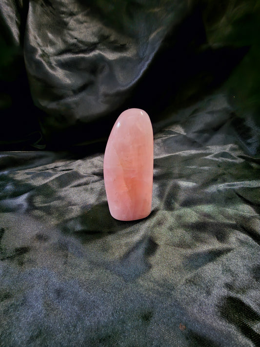 Free Form - Rose Quartz - Polished