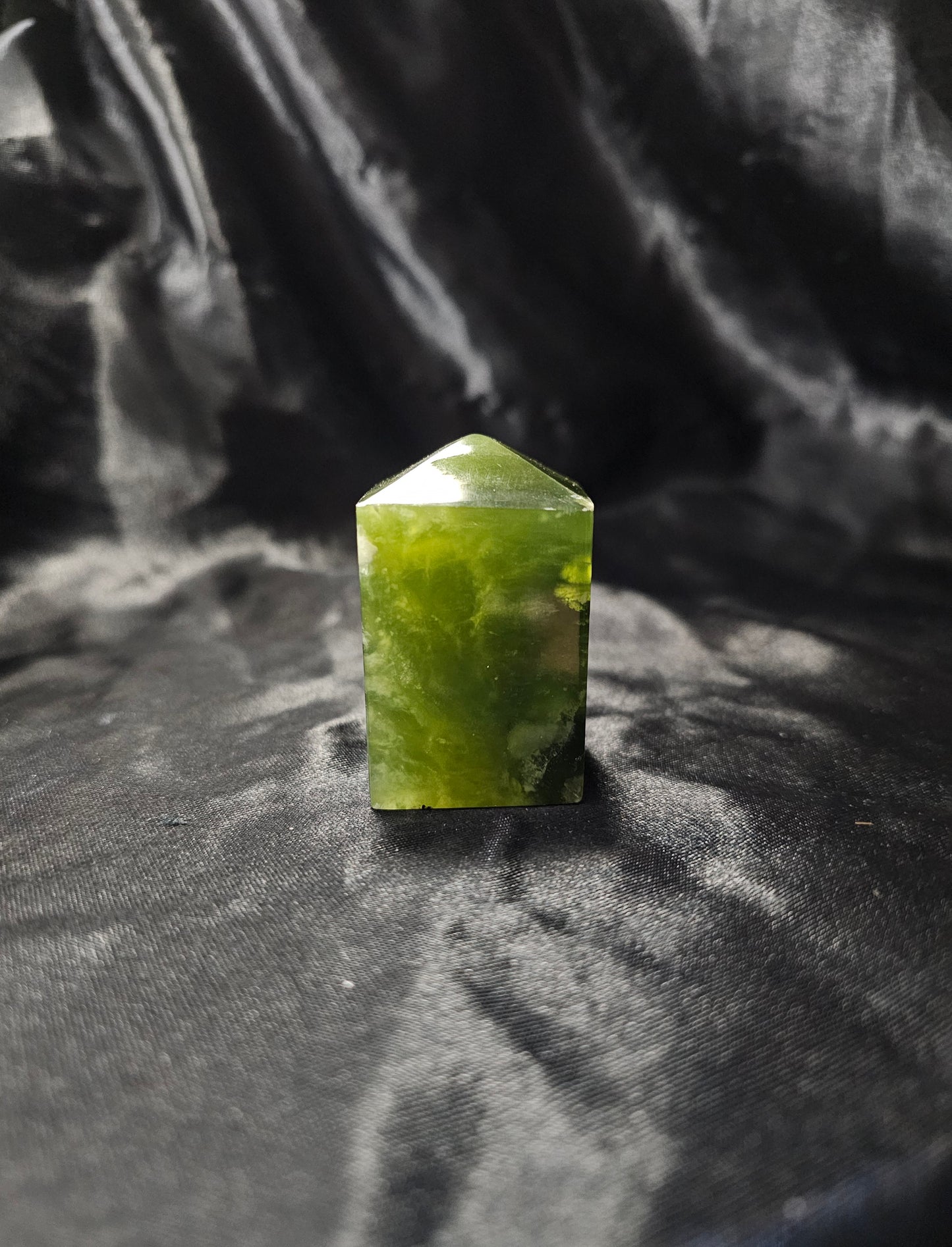 Obelisk / Tower - Jadeite