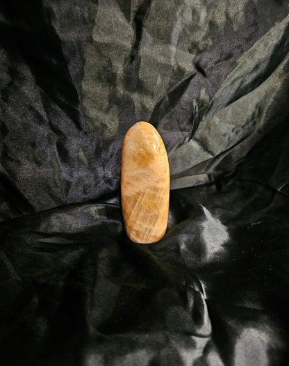 🍑 Peach Moonstone Free Form