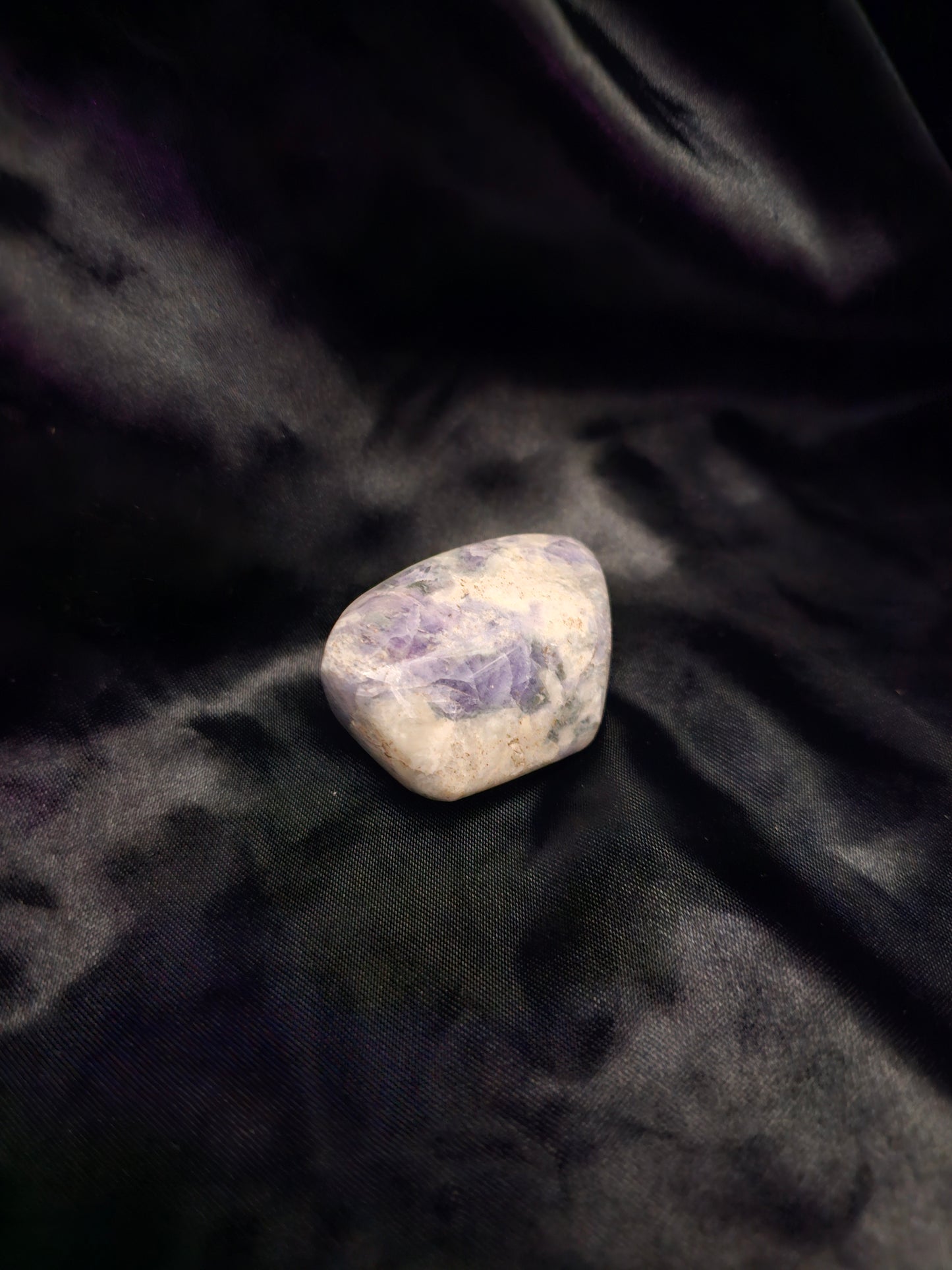 Free Form, small - Purple Hackmanite