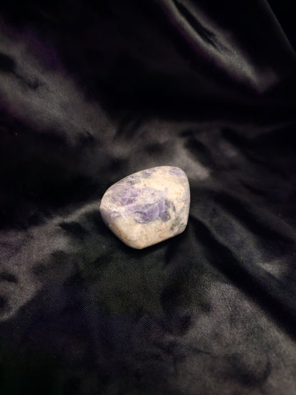Free Form, small - Purple Hackmanite