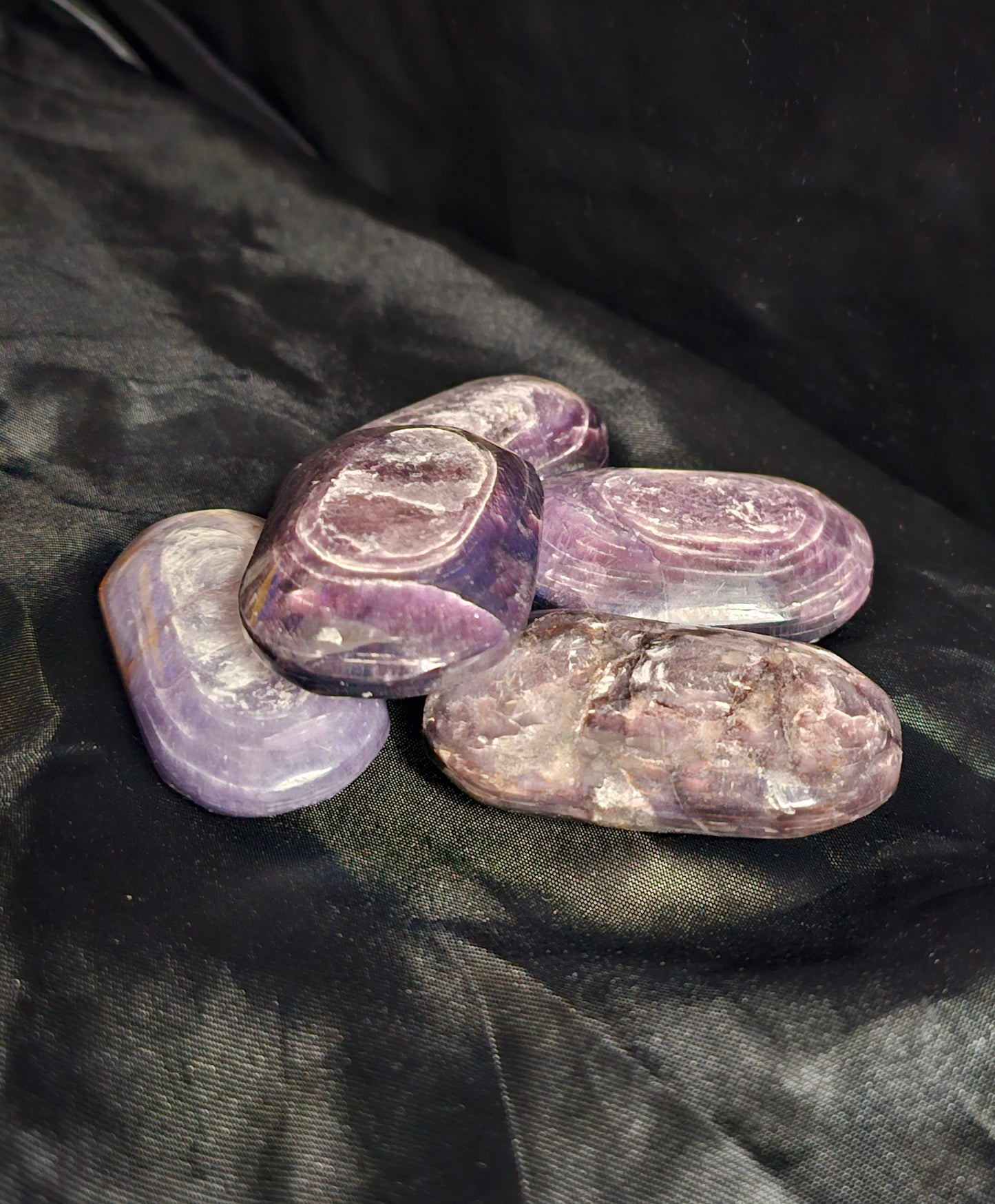💜 Premium Lepidolite Palm Stone