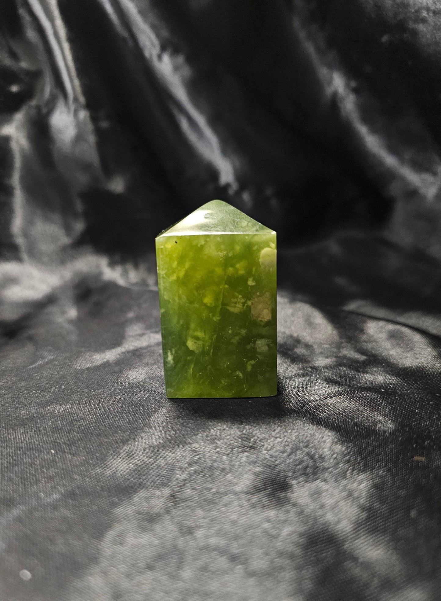 Obelisk / Tower - Jadeite