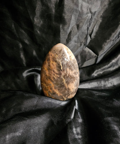 🌓 Black & Peach Moonstone Freeform