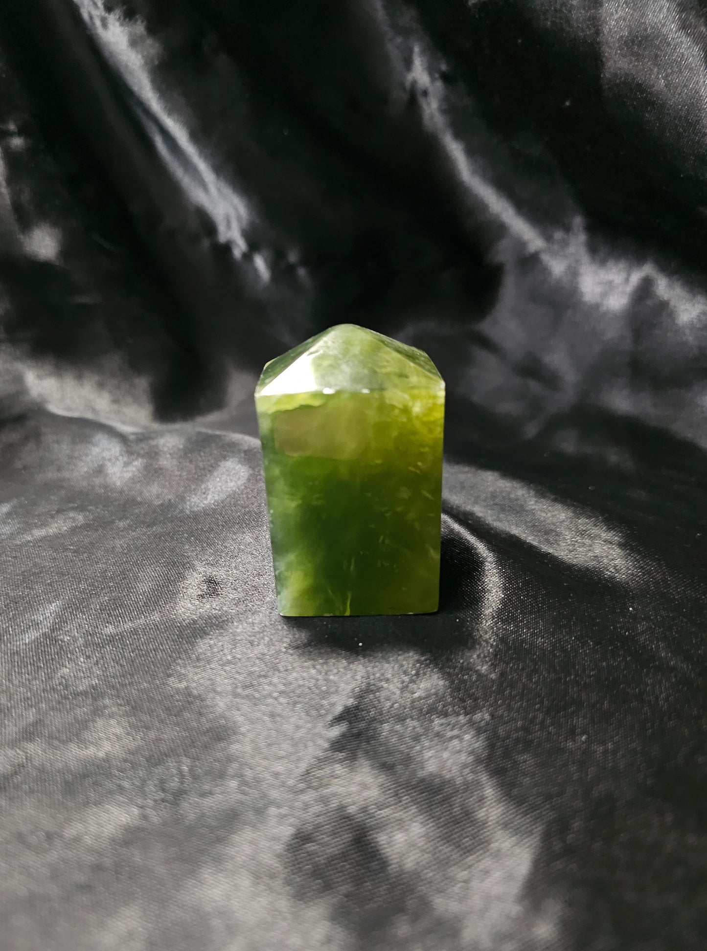 Obelisk / Tower - Jadeite