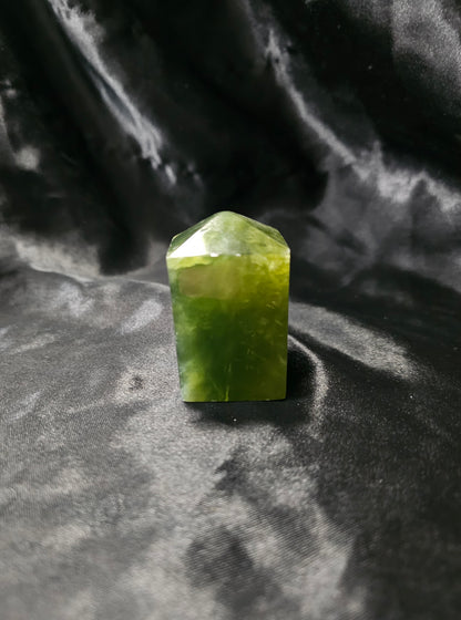 Obelisk / Tower - Jadeite
