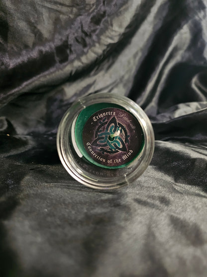 TRIQUETRA (PATCHOULI) CANDLE – GLASS JAR