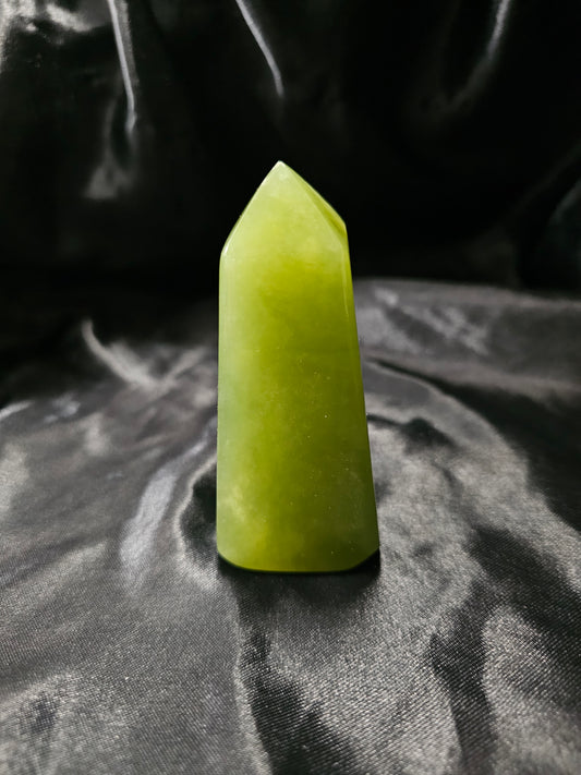 Obelisk / Tower - Jadeite