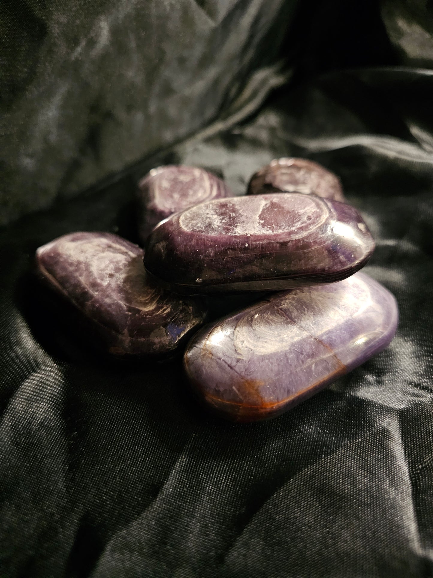💜 Premium Lepidolite Palm Stone