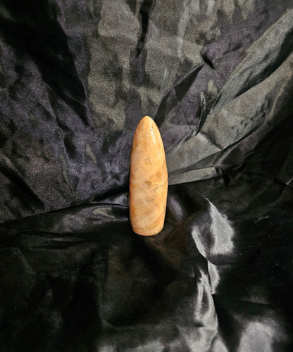 🍑 Peach Moonstone Free Form