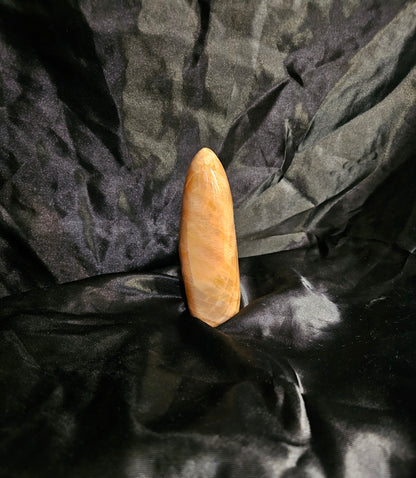 🍑 Peach Moonstone Free Form