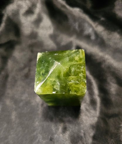 Obelisk / Tower - Jadeite