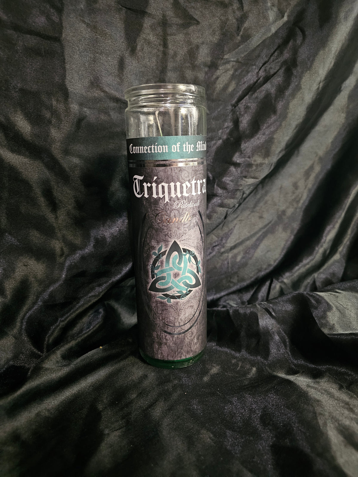 TRIQUETRA (PATCHOULI) CANDLE – GLASS JAR
