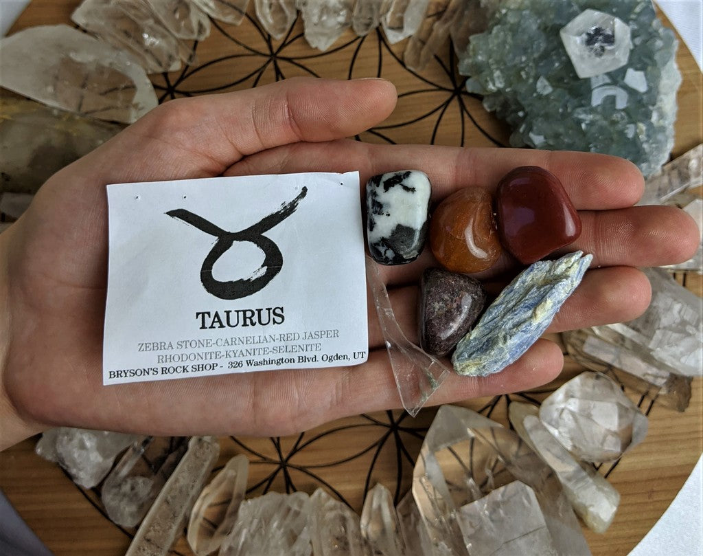 T A U R U S - Crystal Zodiac Set